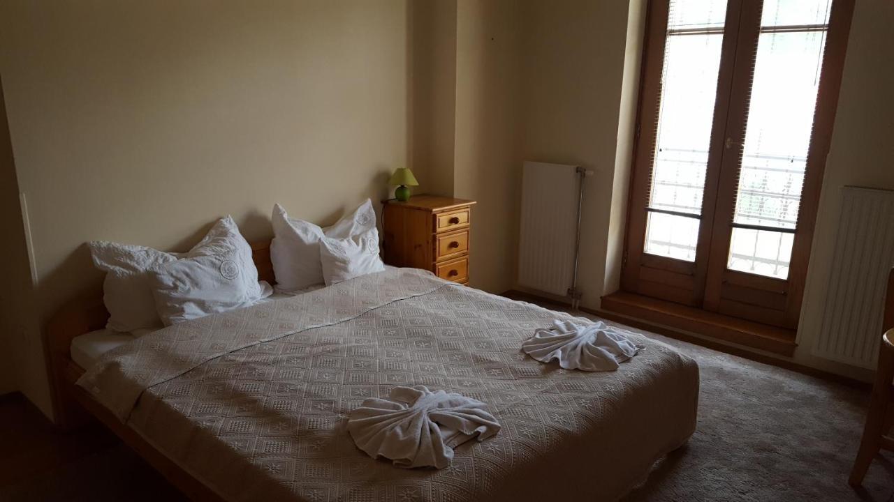 Laetitia Panzio Bed & Breakfast Kaposvar Exterior photo